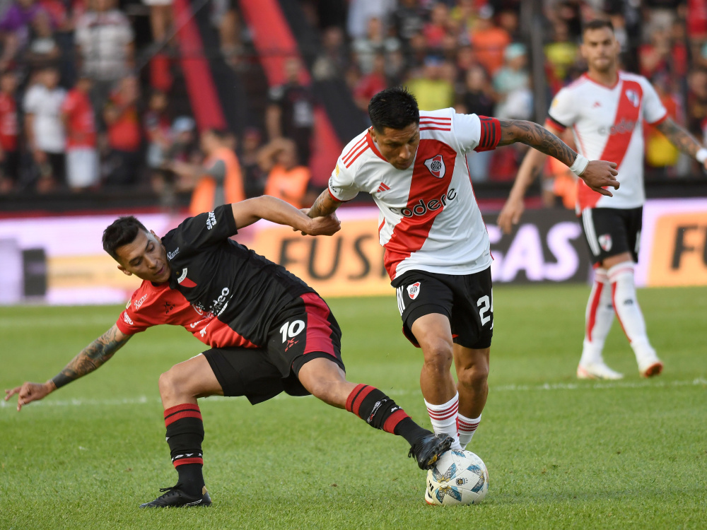 Colón y River igualaron 2-2