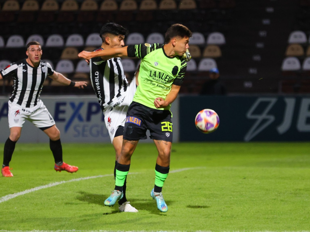 Barracas Central derrotó 1-0 a Estudiantes y avanzó a la siguiente ronda
