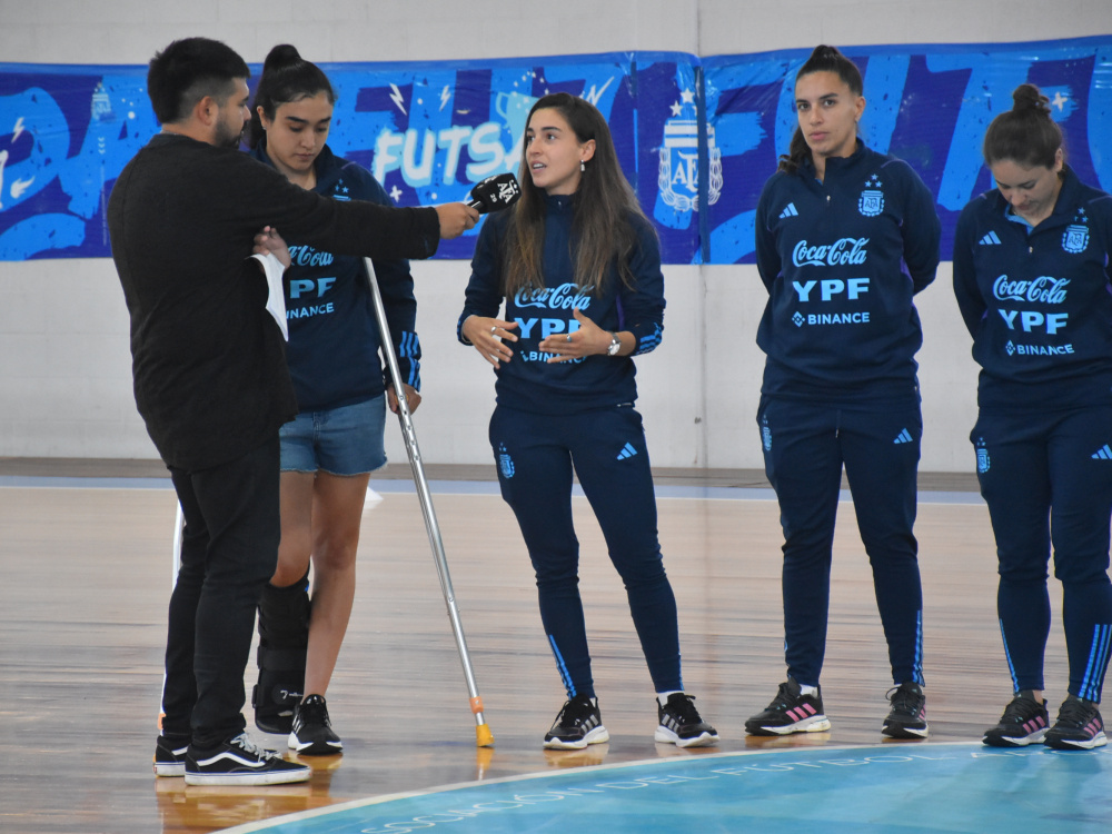 Julia Dupuy: "Es muy lindo que las jugadoras más chicas disfruten lo que vivimos en la Selección de Futsal"