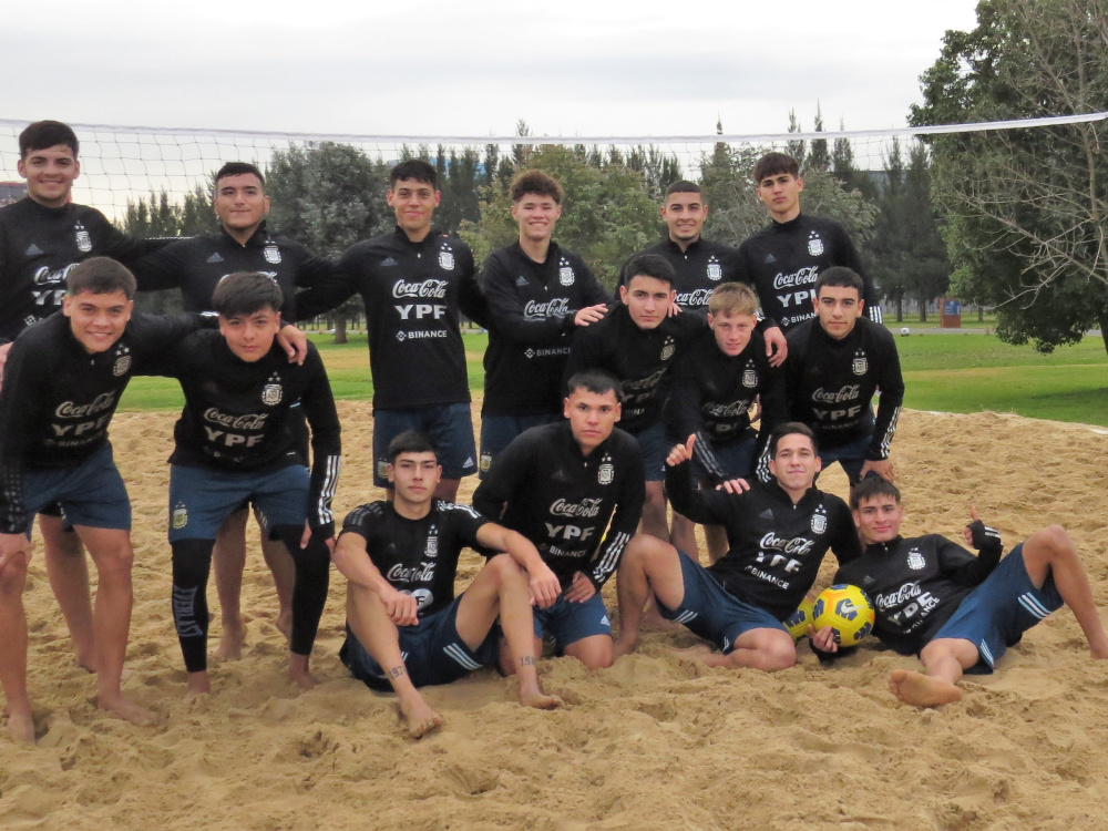 La Selección Sub 20 comenzó otra semana de trabajo y avanza en su preparación para el Sudamericano de agosto en Chile