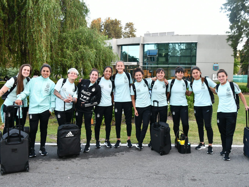 La Selección Femenina ya se encuentra en España