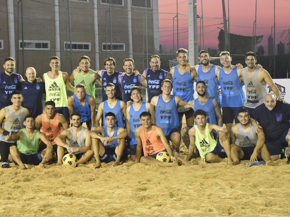 Liga Evolución de Fútbol Playa: Argentina entrenó a Luque y está lista para el debut
