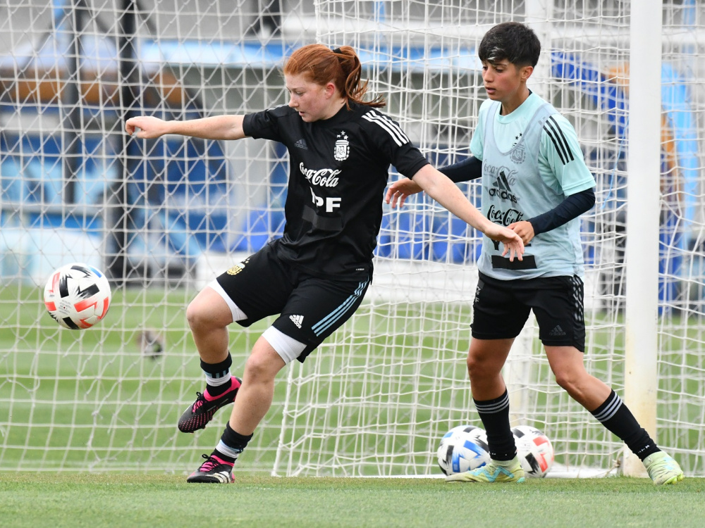 Jueves de fútbol para las preselecciones juveniles femeninas