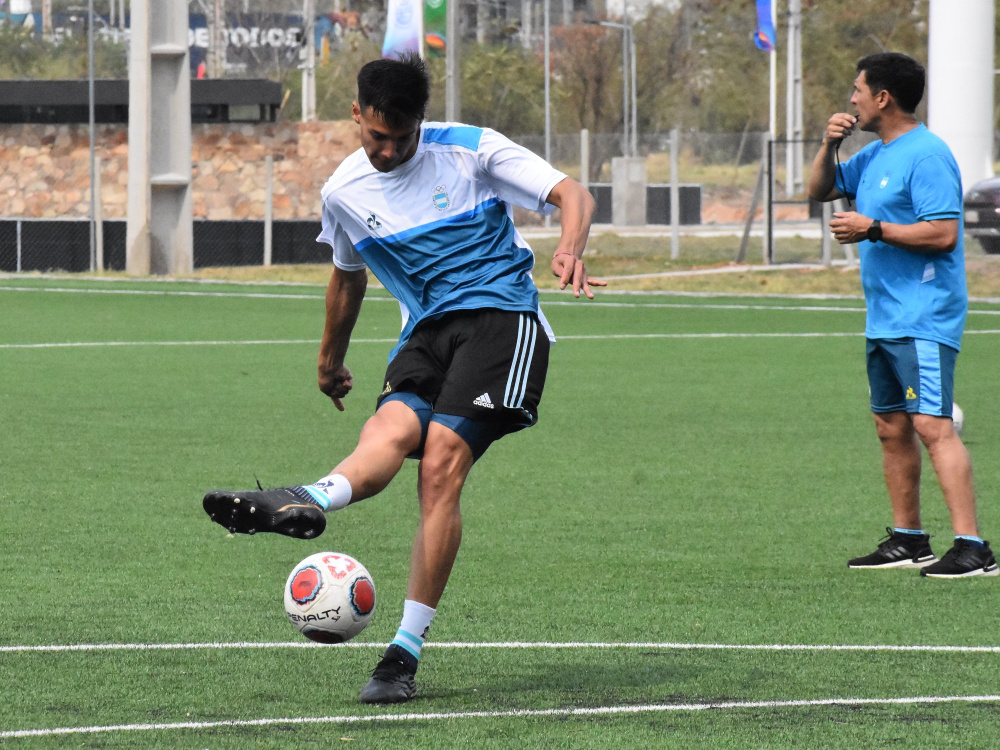La Selección Sub 20 concretó su preparación para el encuentro ante Colombia