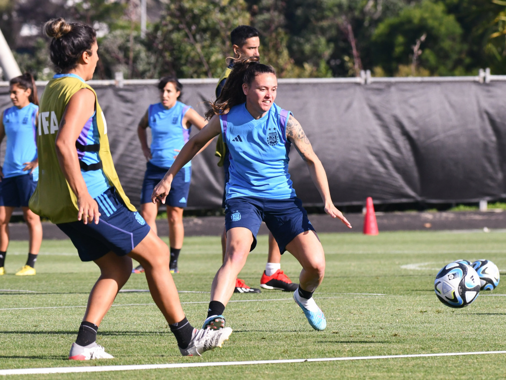 Último entrenamiento antes de enfrentar a Chile