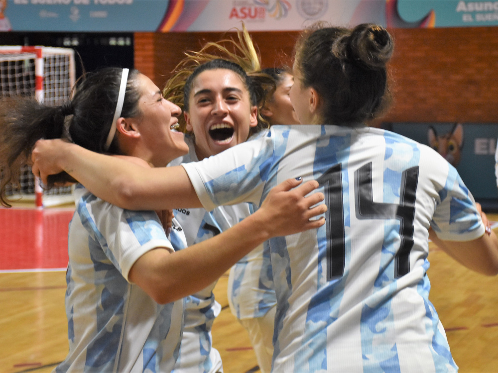 La FIFA anunció la realización de nuevas competencias femeninas