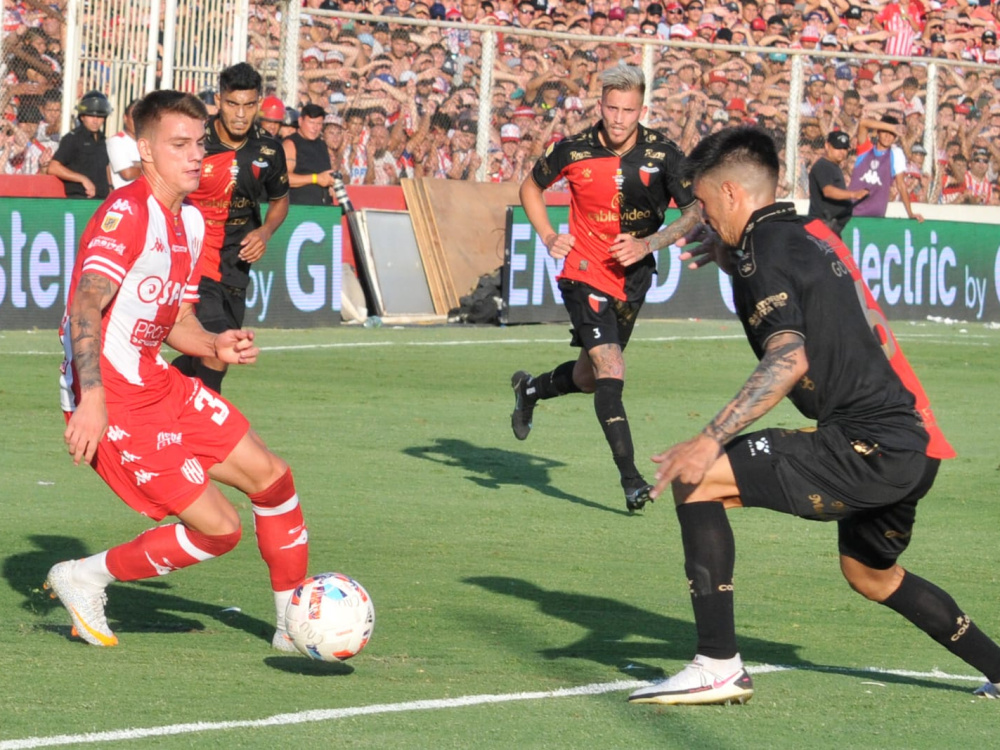 Unión se quedó con el clásico de Santa Fe tras vencer 3-0 a Colón 