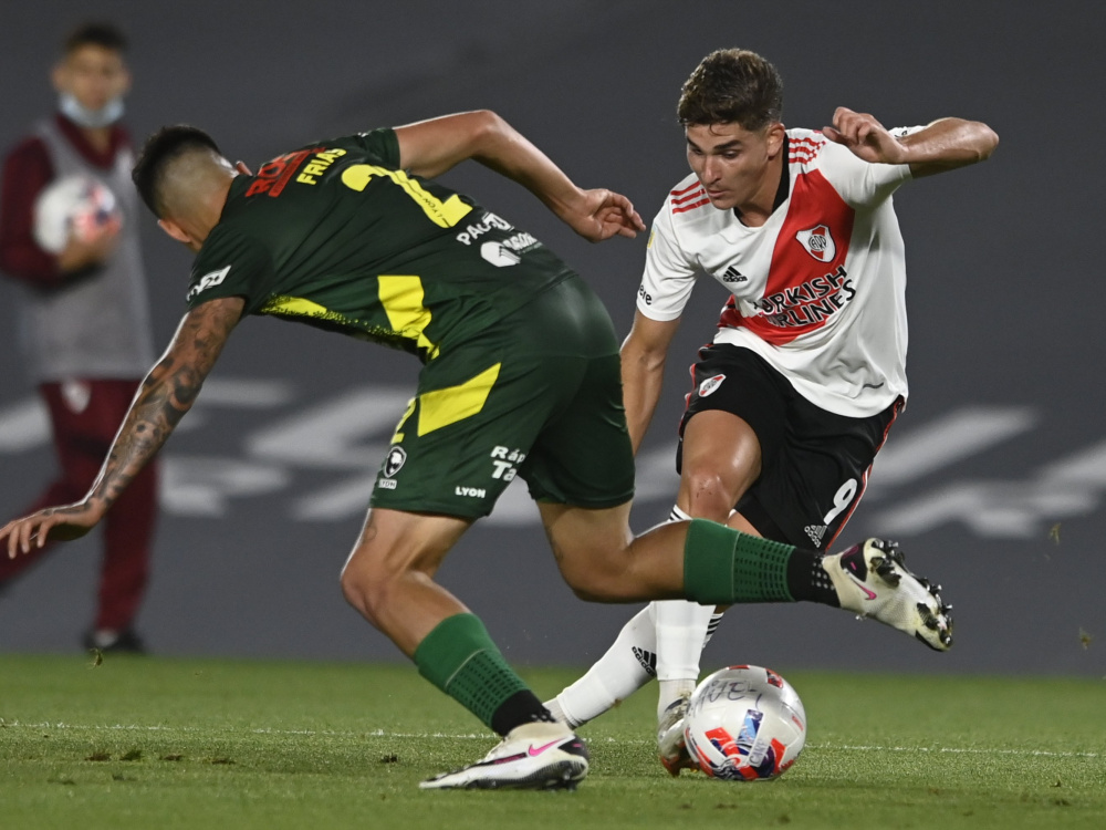 Defensa y Justicia venció 3-2 a River