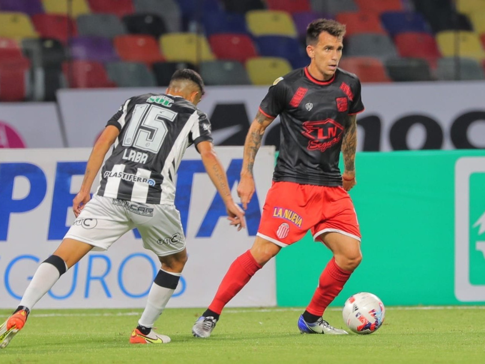 En Santiago del Estero, Central Córdoba superó 3-1 a Barracas Central