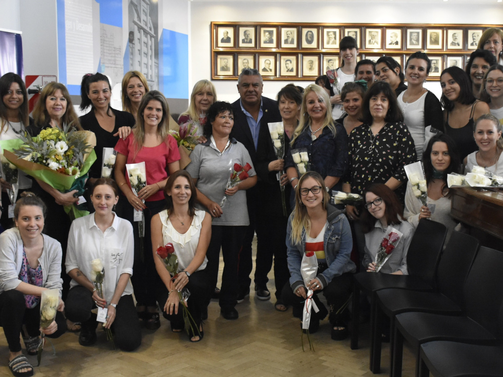 Feliz día a todas las mujeres