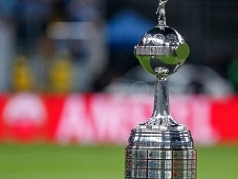 Árbitros para la Copa Libertadores