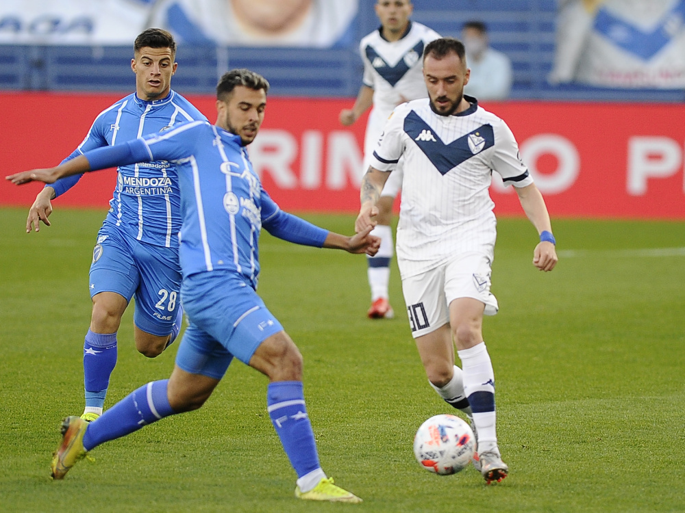Vélez venció a Godoy Cruz