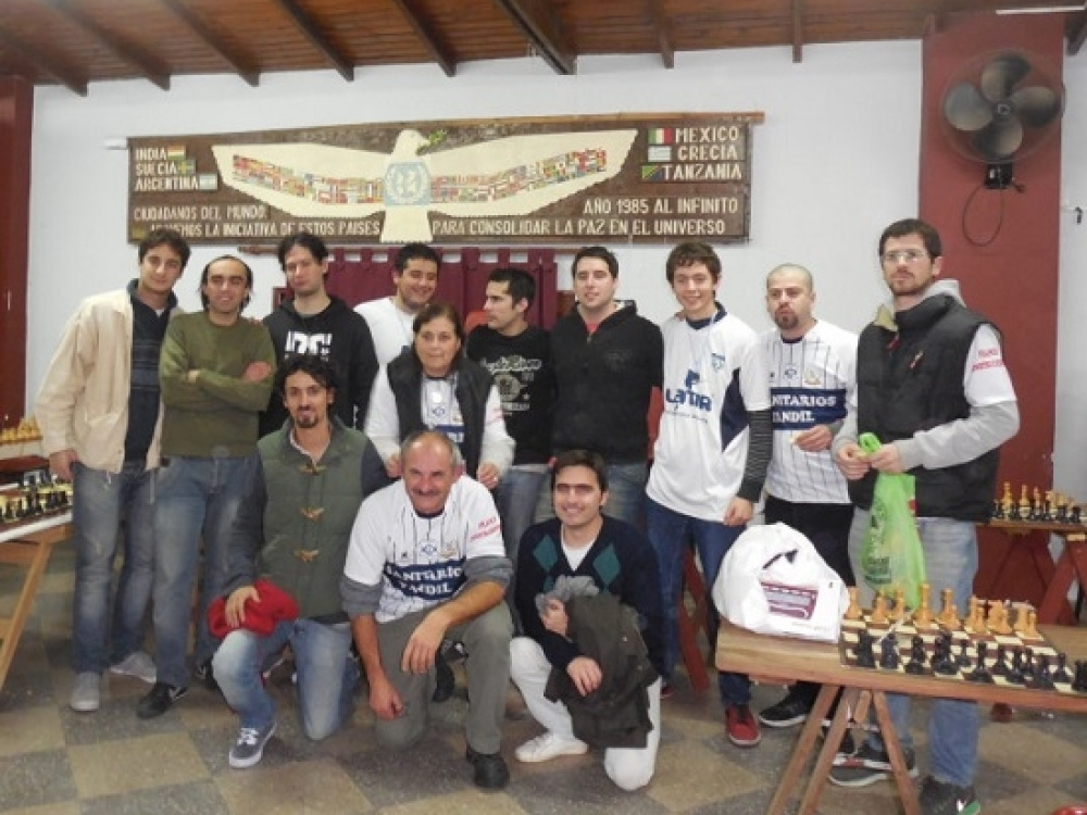 La V Copa EDC por equipos se tiñó de naranja