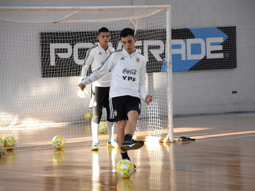 Argentina se entrenó pensando en el duelo de mañana ante Brasil