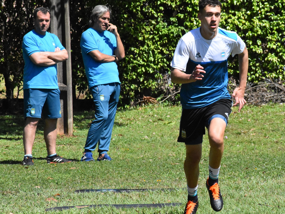 El Sub 20 entrenó de cara al cierre de competencia frente a Ecuador
