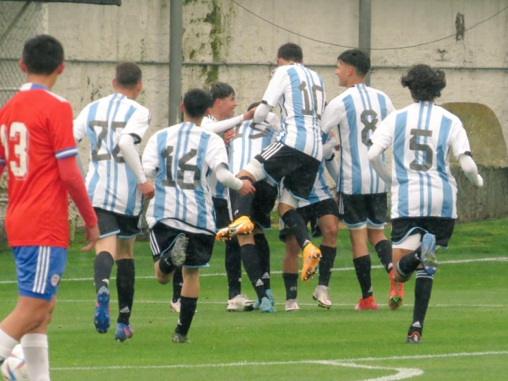 La Selección Sub 15 derrotó 3-1 a Chile