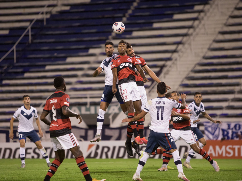 En Liniers, Vélez fue derrotado 3-2 por Flamengo