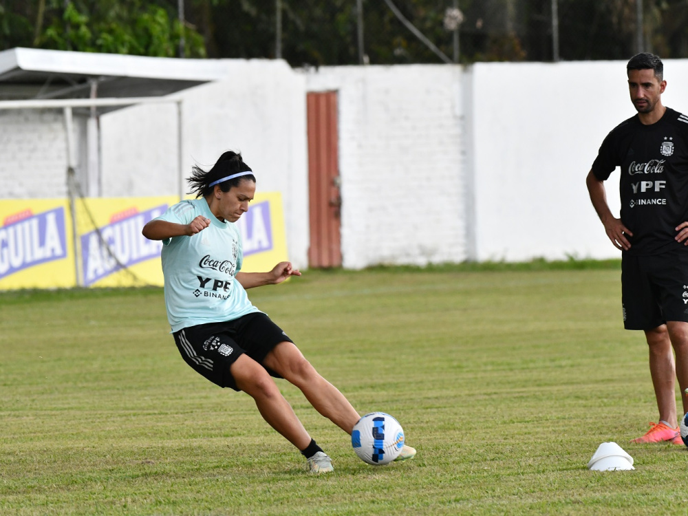Último entrenamiento de la Selección Femenina antes de enfrentar a Venezuela