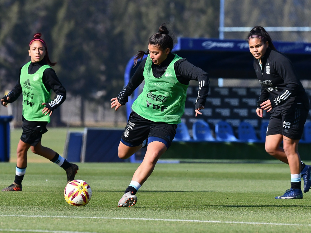 La preselección femenina Sub 20 continúa con sus prácticas 