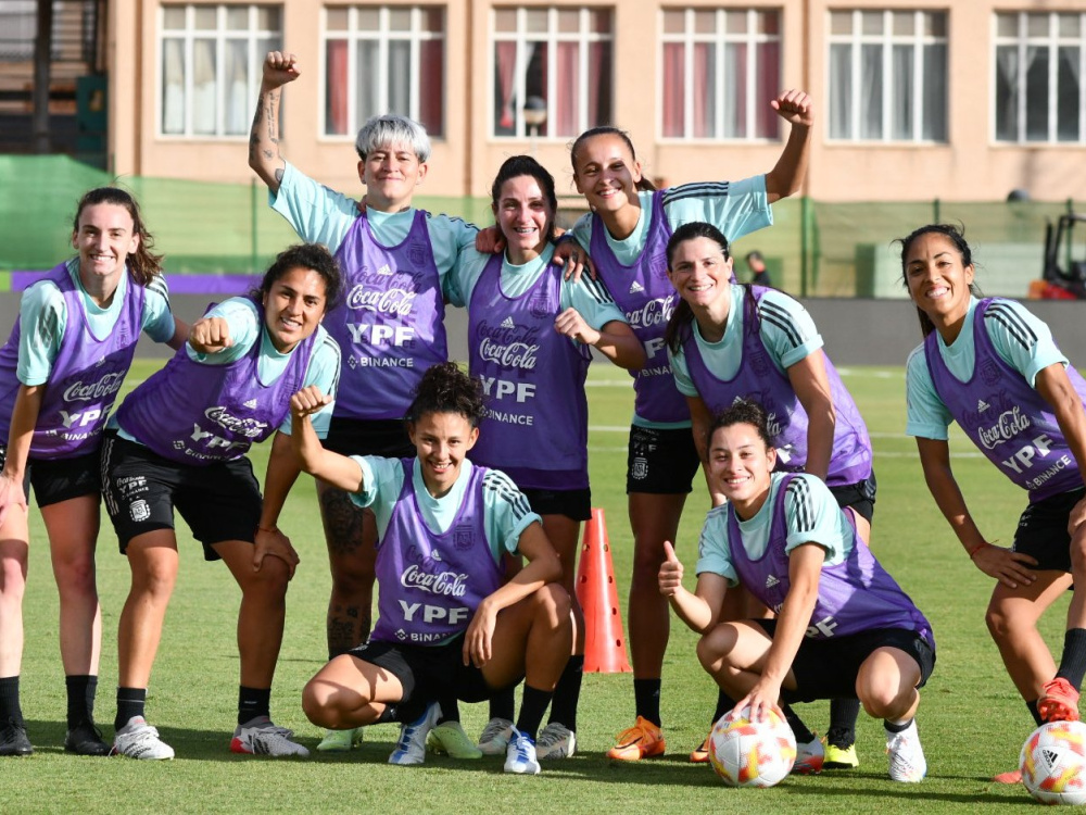 Última práctica de la Selección Femenina antes de enfrentar a España