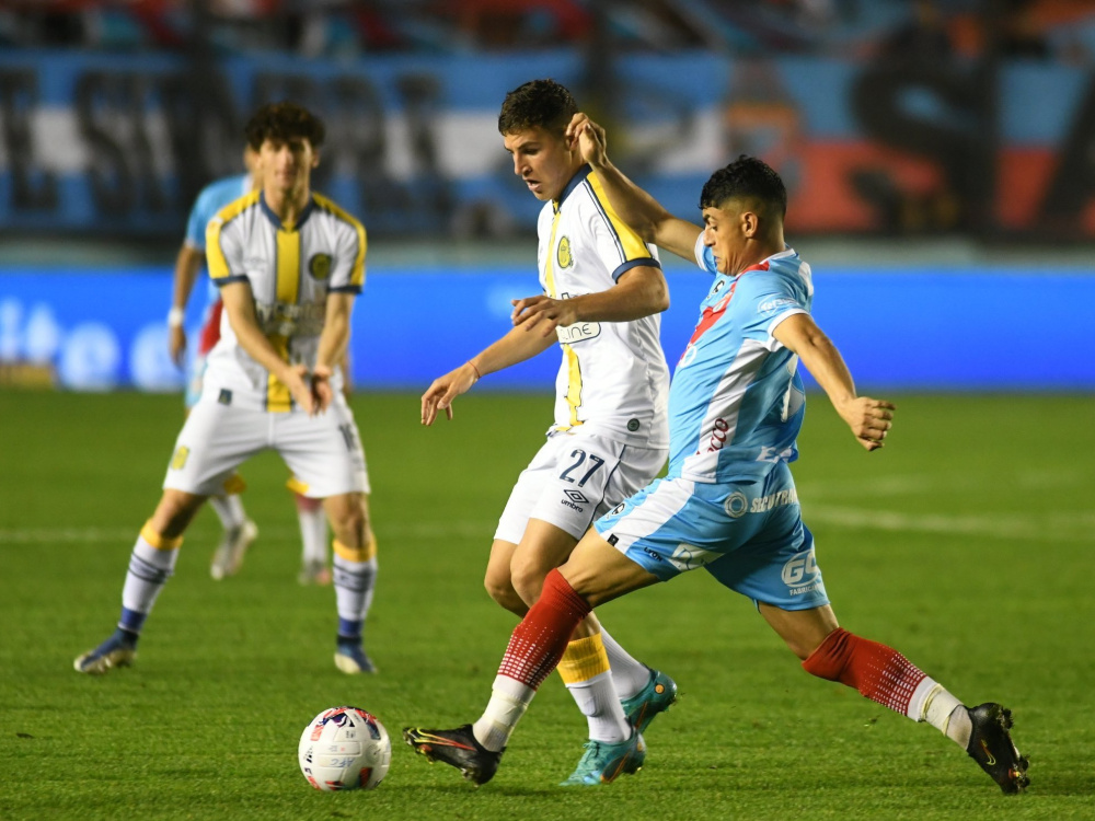 Rosario Central le ganó a Arsenal 3-0
