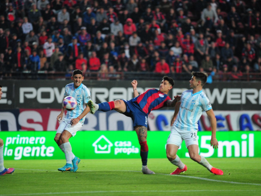 San Lorenzo y Atlético Tucumán igualaron 1 a 1