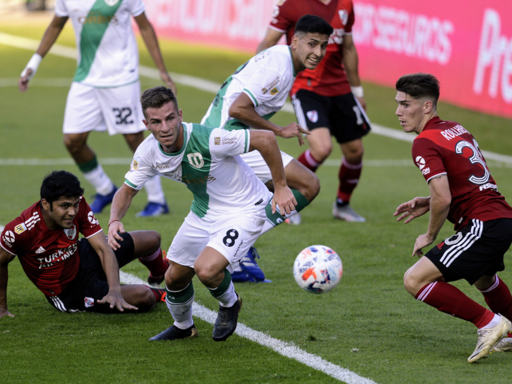 Triunfo de Banfield ante River en el Florencio Sola