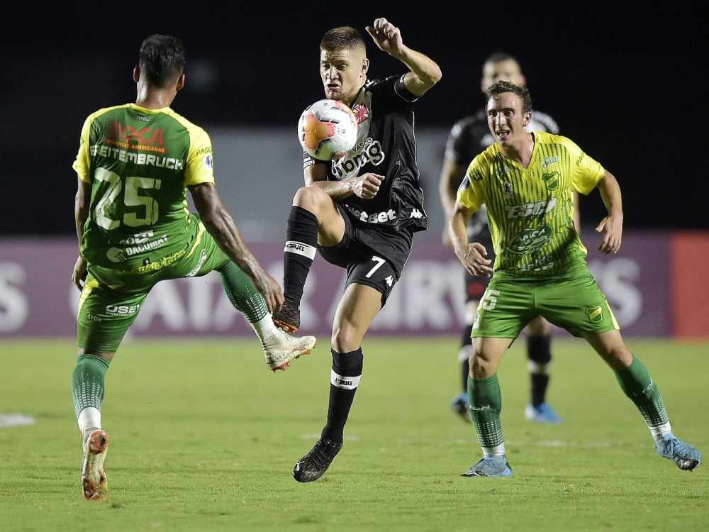 Defensa y Justicia venció a Vasco Da Gama