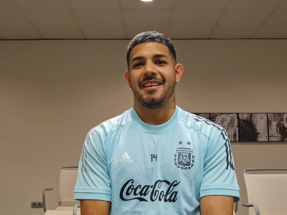 Facundo Medina: "Creo que con los amistosos nos vamos haciendo más fuertes"