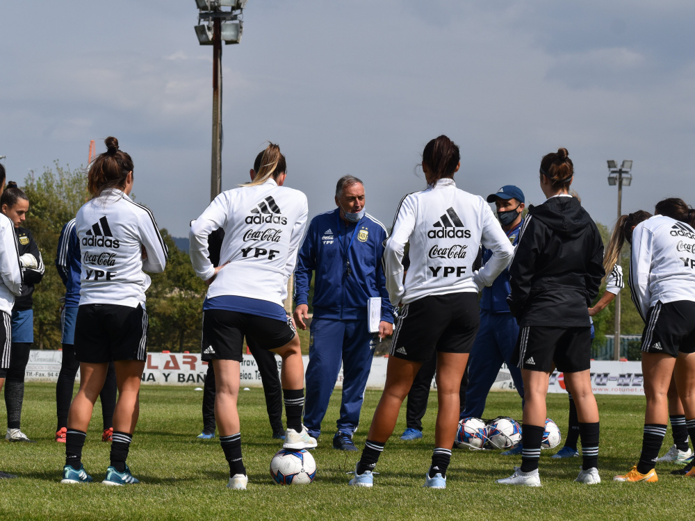 El entrenador Carlos Borrello realizó un balance de la gira de la Selección Femenina