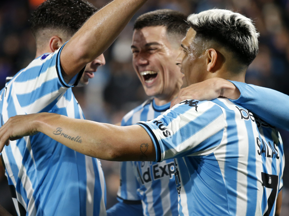 Racing derrotó 3-0 a Sportivo Luqueño y avanzó a la siguiente ronda