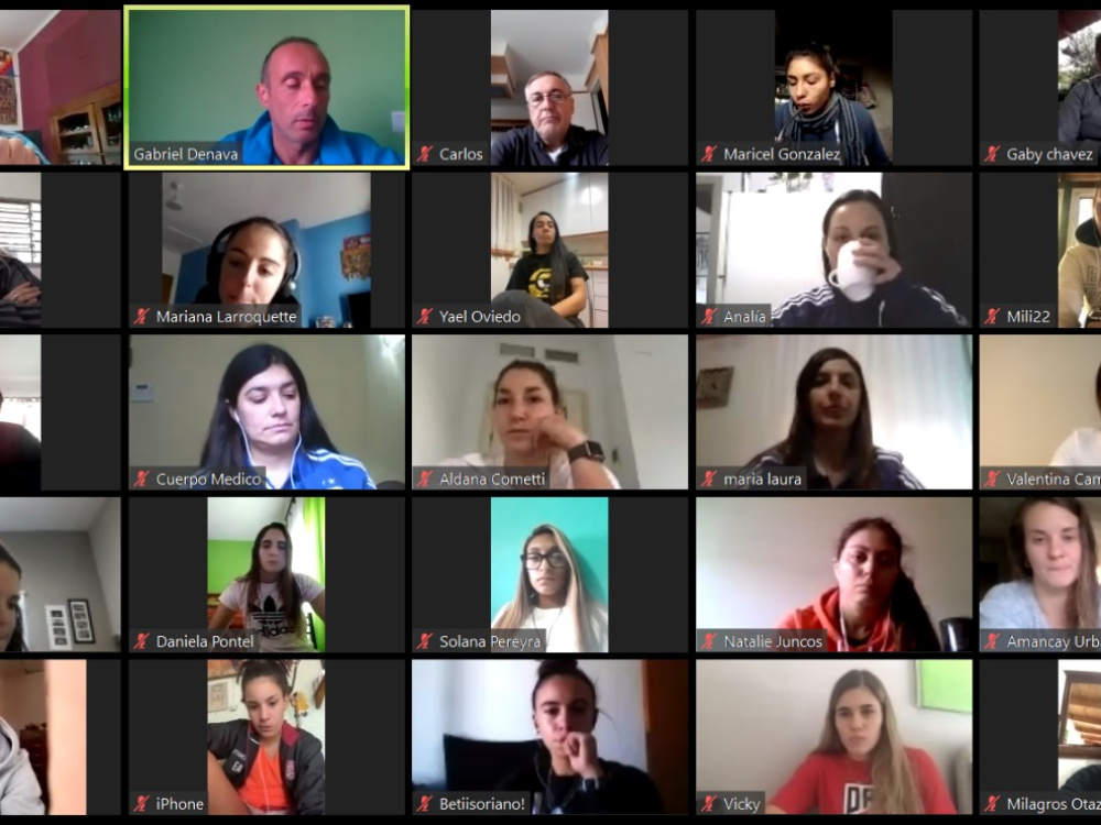 Charla de nutrición para la Selección Femenina