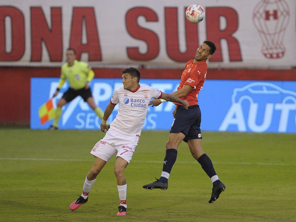 Independiente superó 3-1 a Huracán