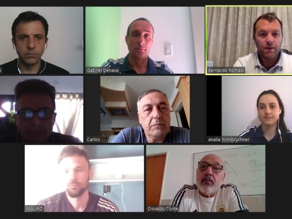 Reunión del cuerpo técnico de la Selección Femenina