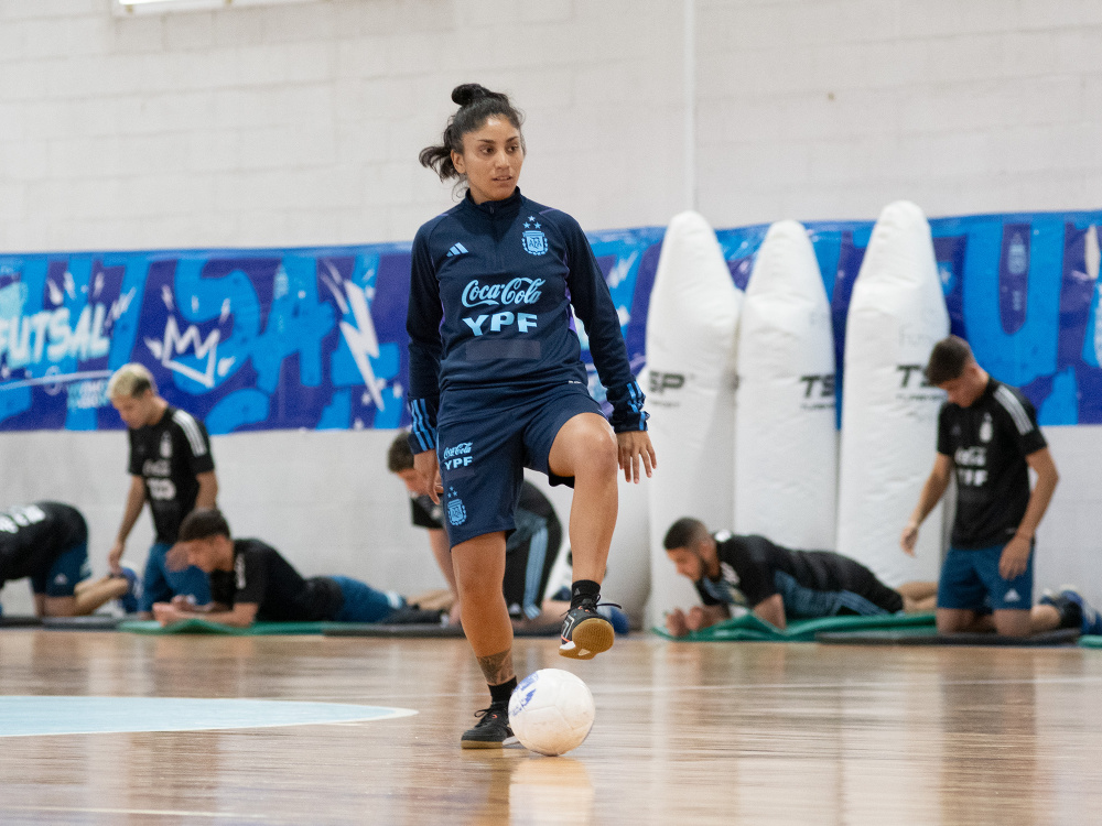 Jueves de doble turno para la Selección Femenina de Futsal