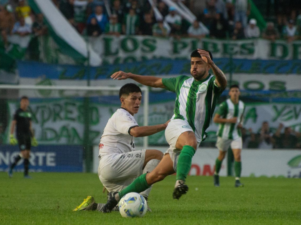 Camioneros derrotó a Altos Hornos Zapla y ascendió al Federal A