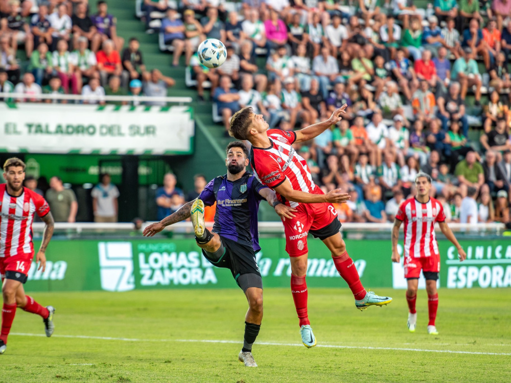  Banfield y Barracas Central empataron sin tantos
