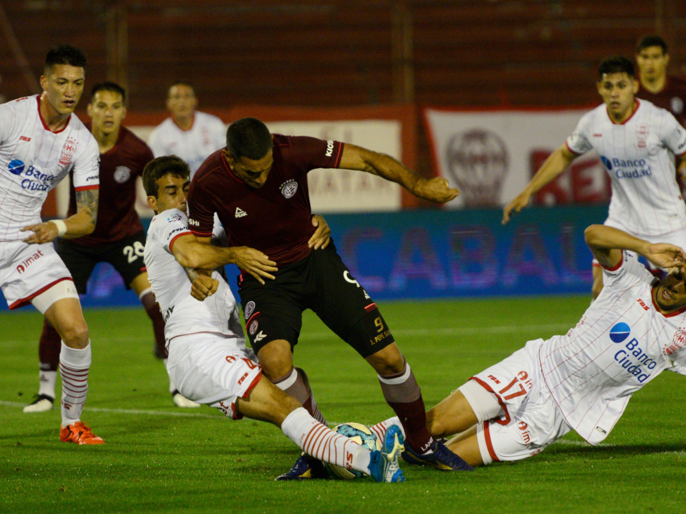 Bajo el arbitraje de Nicolás Lamolina, Lanús venció 1-0 a Huracán