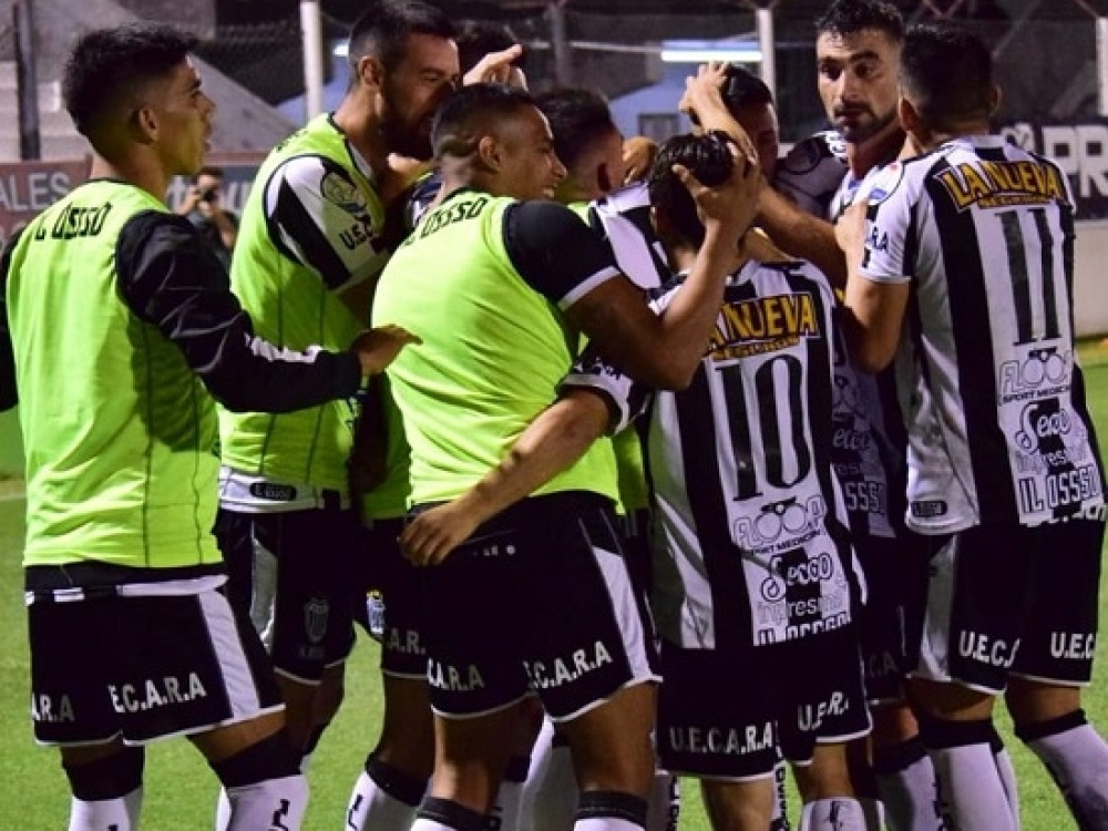 Estudiantes consiguió el ascenso