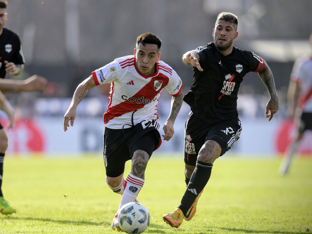 Deportivo Riestra derrotó 2-0 a River 