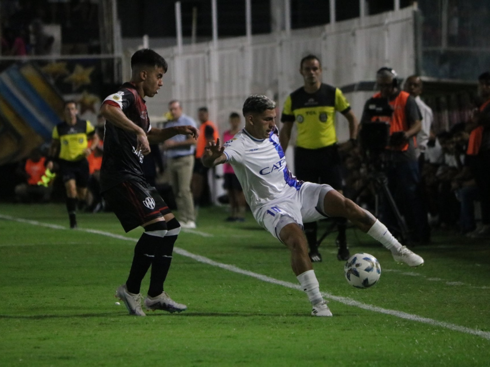Godoy Cruz le ganó 2-0 a Central Córdoba