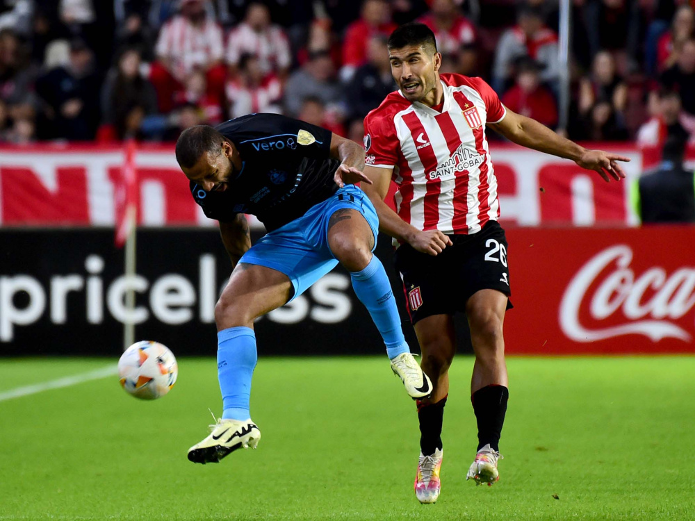 Estudiantes perdió ante Gremio