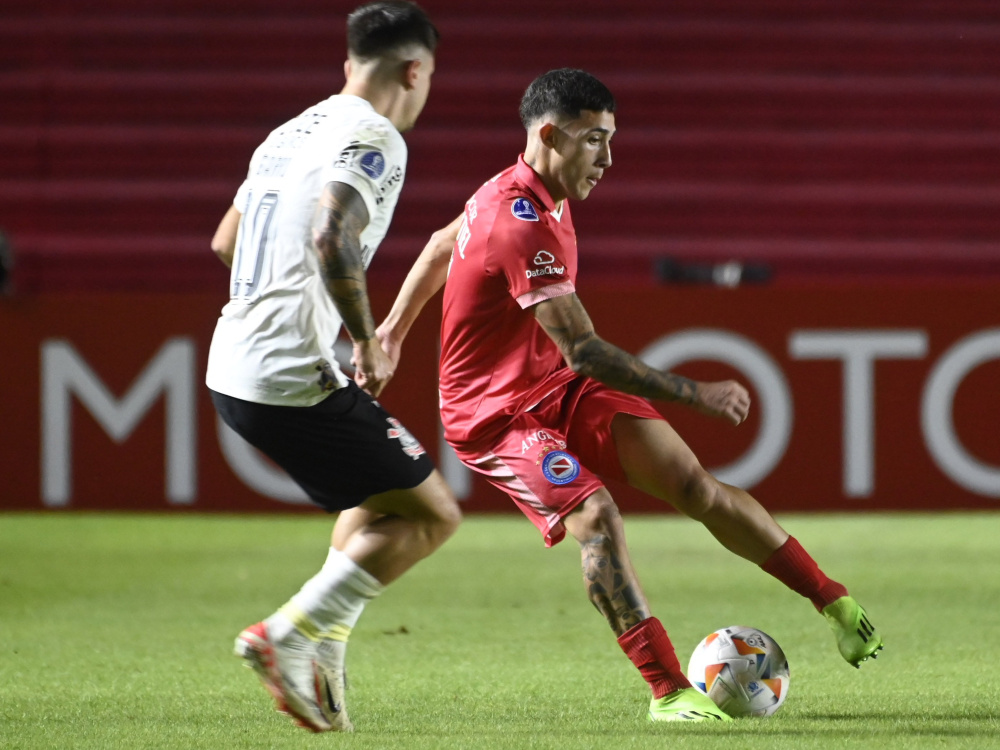 En La Paternal, Argentinos venció a Corinthians