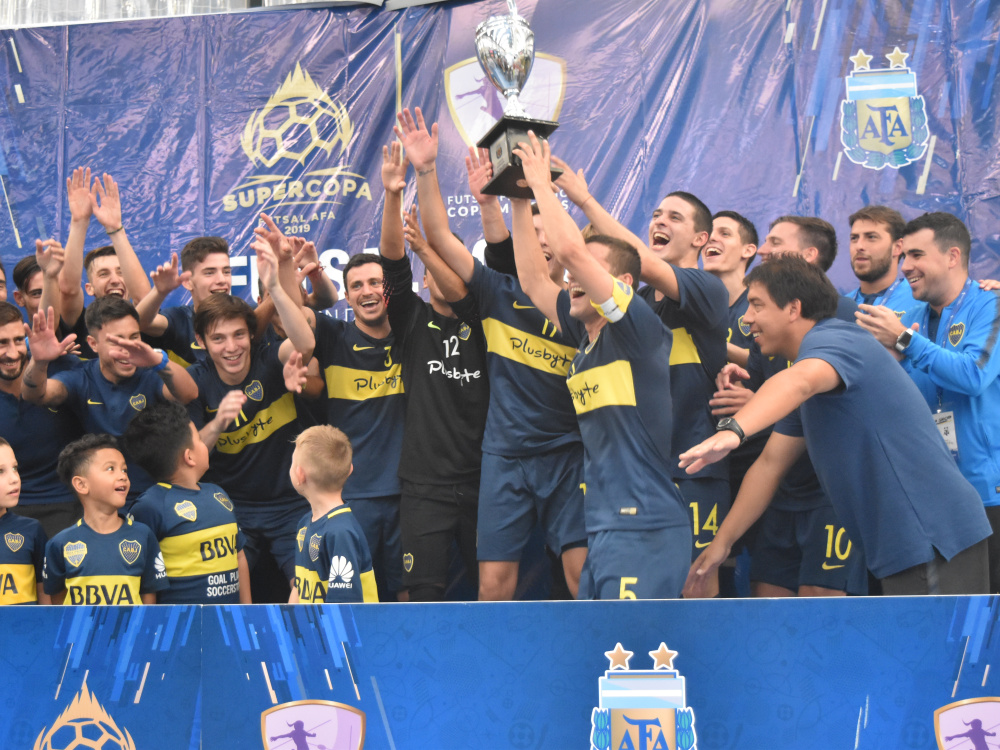 Boca festejó en la Supercopa
