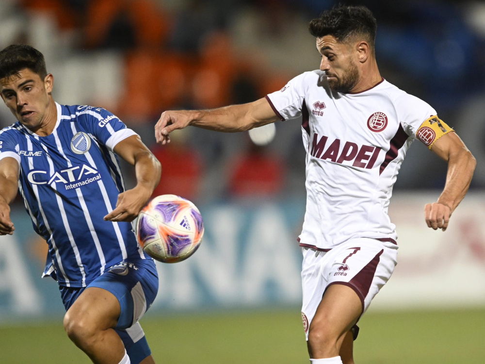 En un partido repleto de goles, Godoy Cruz y Lanús empataron 4-4