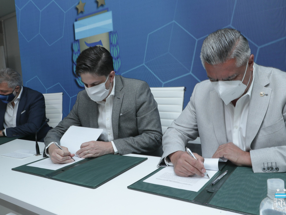 Nuevo convenio entre AFA, el Ministerio de Educación y Futbolistas Argentinos Agremiados