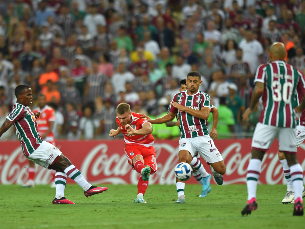 En Brasil, River perdió 5-1 ante Fluminense
