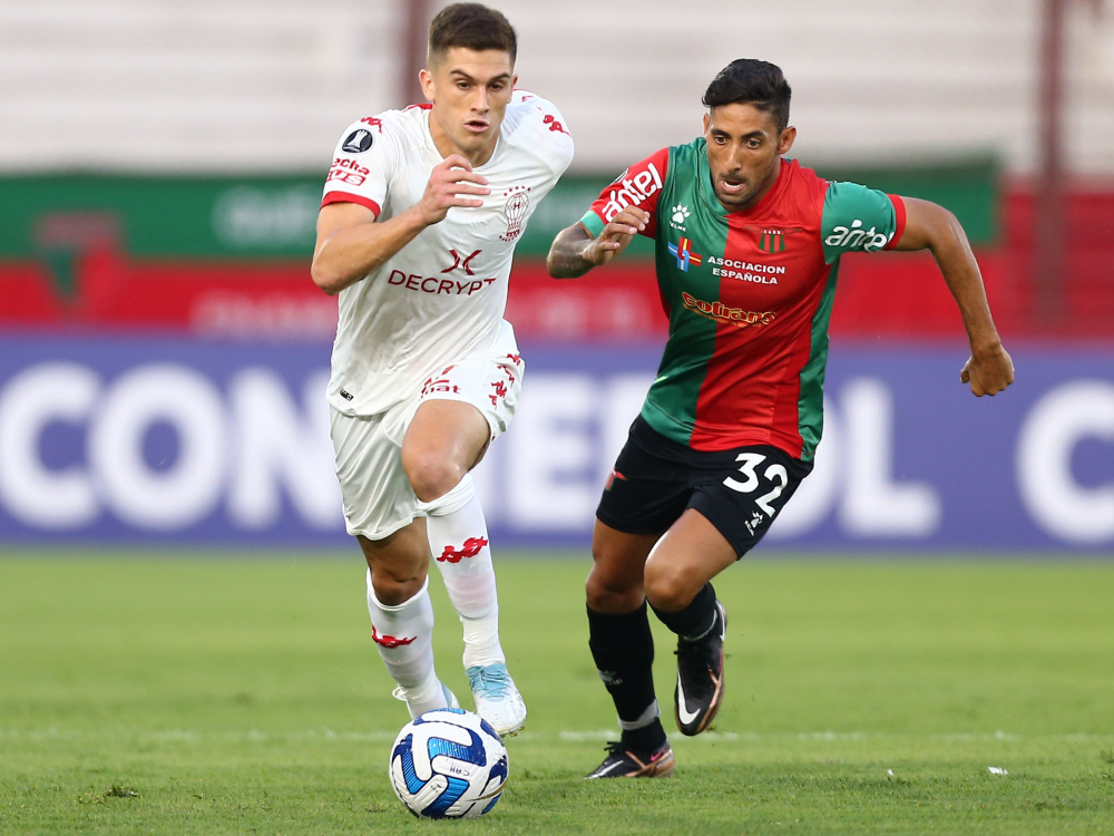 Huracán venció 1-0 a Boston River y avanzó a la siguiente fase
