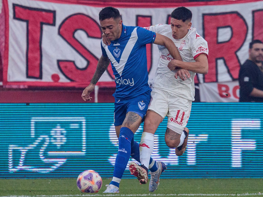 Huracán superó por la mínima a Vélez