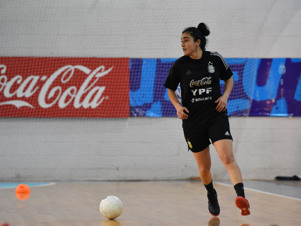 La Selección Femenina de futsal regresó a los entrenamientos y quedó concentrada para una semana de doble turno y partido amistoso
